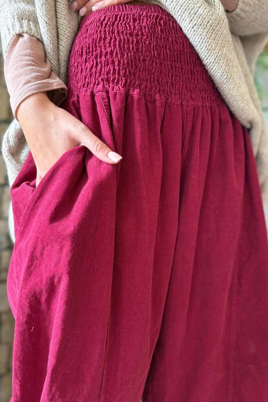 Lock Needlecord Shirring Barrel Pant Burgundy
